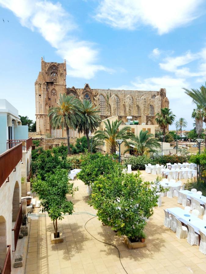Golden Palms Guest House & Cafe Famagusta  Exteriör bild