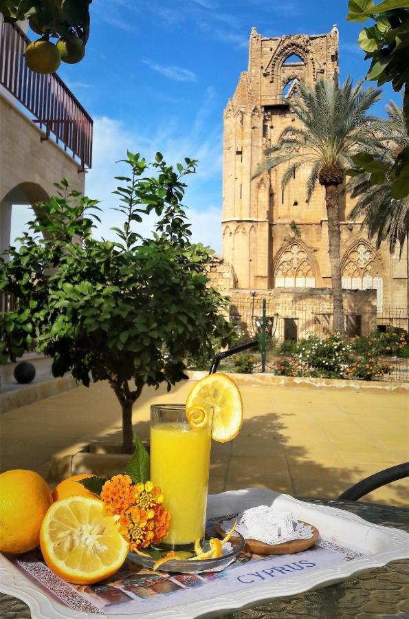 Golden Palms Guest House & Cafe Famagusta  Exteriör bild