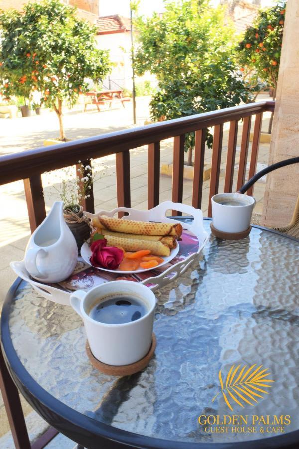 Golden Palms Guest House & Cafe Famagusta  Exteriör bild